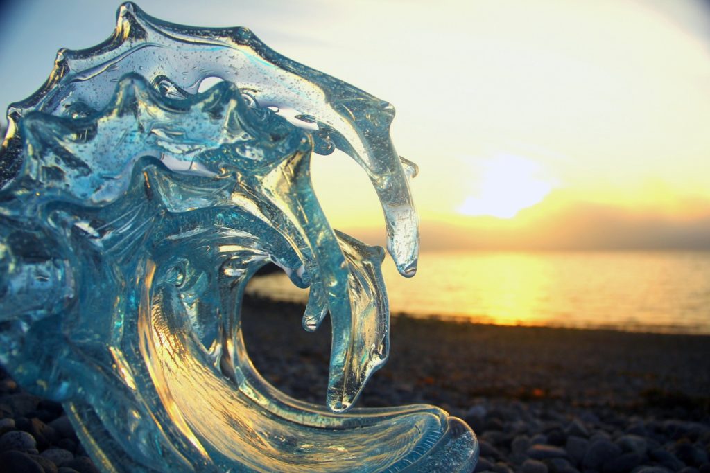 Double champagne wave by David Wight